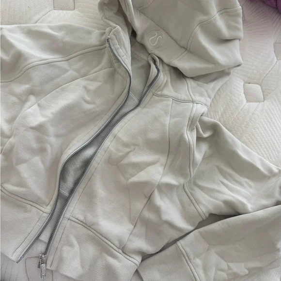 LULULEMON SCUBA CROP ZIP - Picture 1 of 2